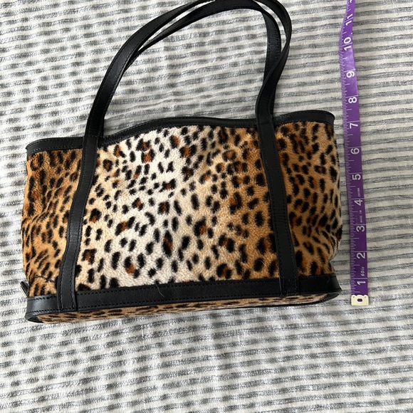 Maxx New York faux fur leopard print handbag - Picture 2 of 9